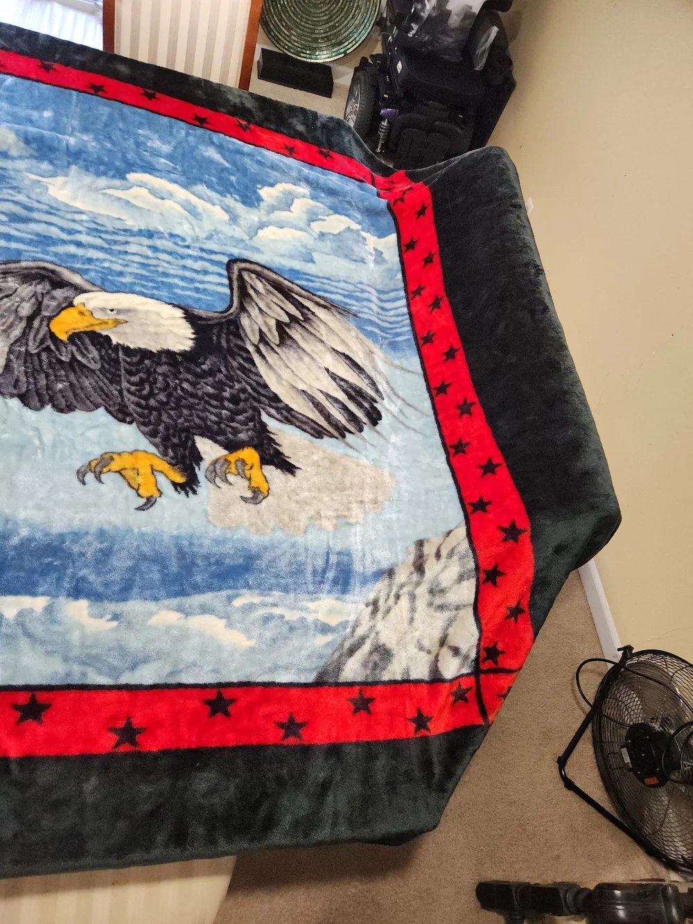 Vintage Golden Bear Heavy Duty Fleece Eagle Blanket Size 85×78